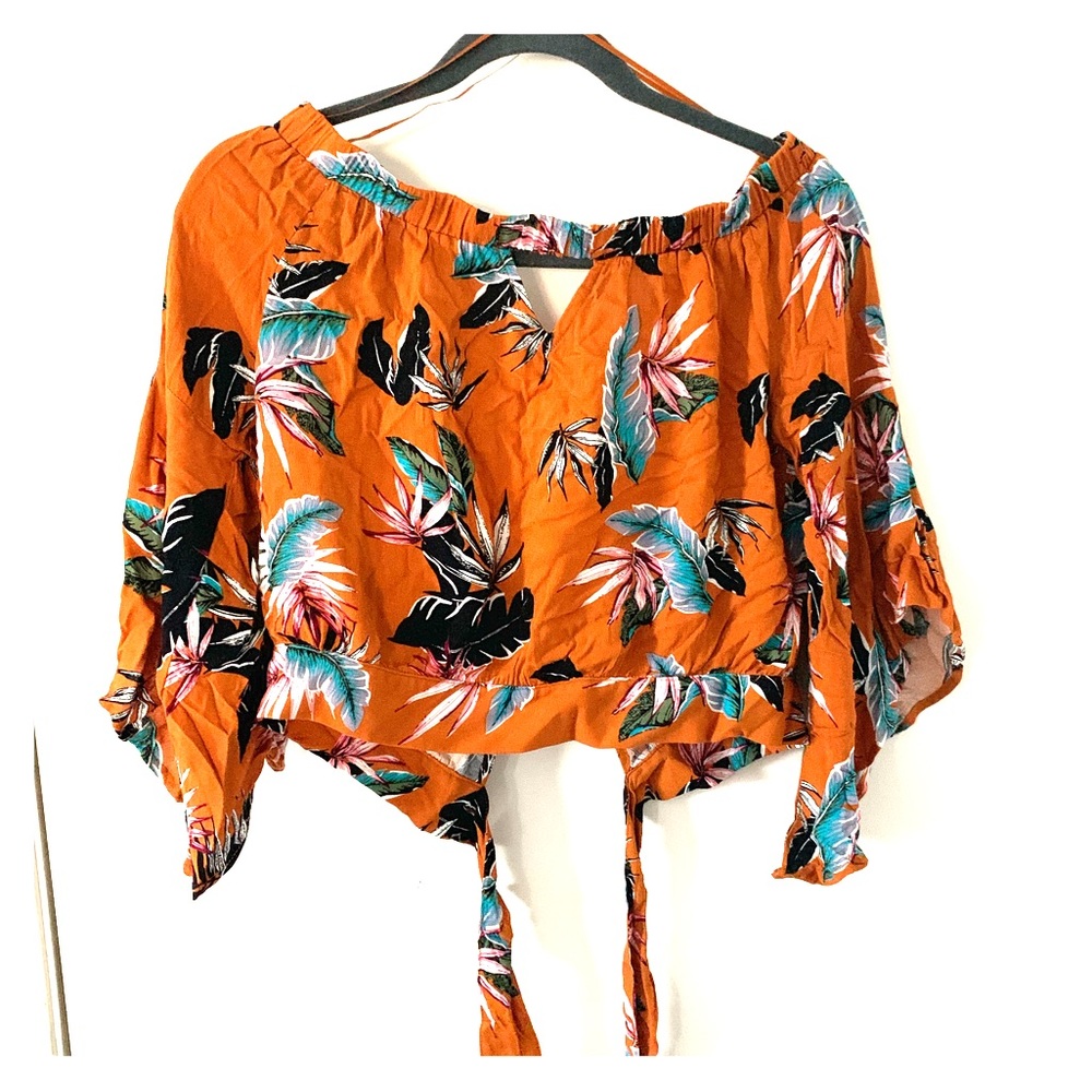 Blush Brown Crop Flared Sleeve Shirt size M